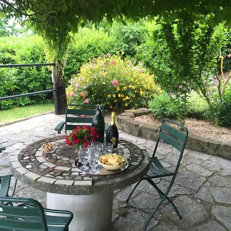 Villa Langhe Countryhouse Cascina Marenco *